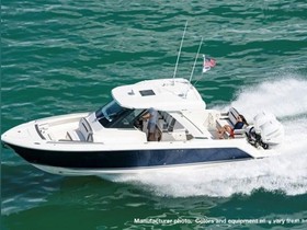 Tiara Yachts 34 Luxury Sport