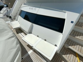 Купить 2019 Sunseeker 86 Yacht