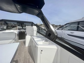 Купити 2020 Evo Yachts R6