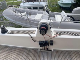 2005 Catana 582