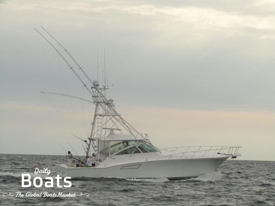2004 Cabo 45 Express