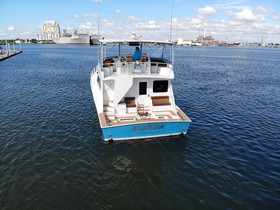 2004 Custom 58 Chesapeake Boats Inc. na prodej