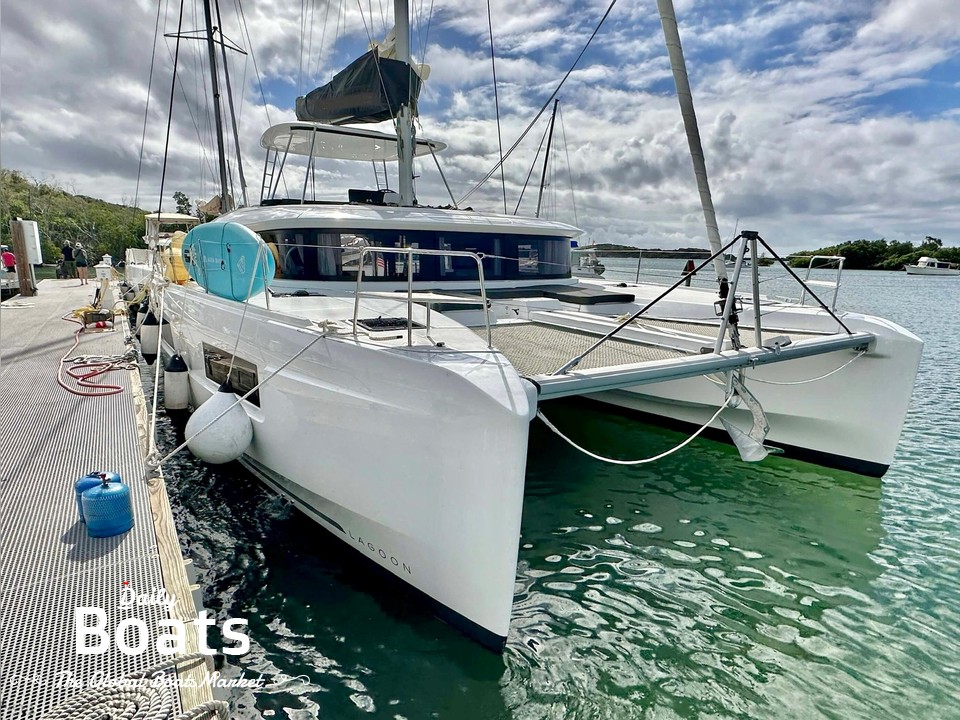2023 Lagoon 46