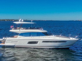 Prestige 550 Flybridge Hardtop