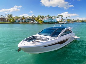 Купить 2021 Cruisers Yachts 42 Gls Outboard