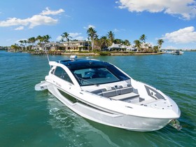 2021 Cruisers Yachts 42 Gls Outboard til salgs