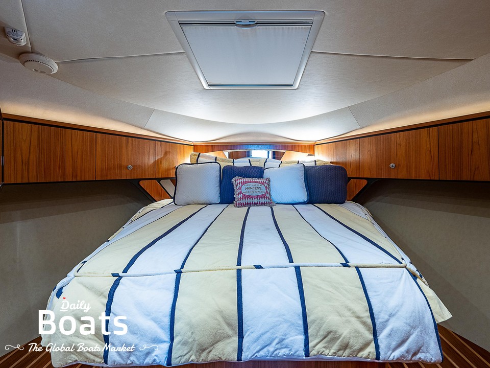 2007 Tiara Yachts 4300 Sovran for sale. View price, photos and Buy 2007 ...