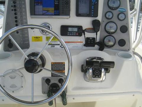 2007 Trophy 2503 Center Console for sale