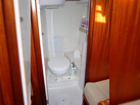 2009 Delphia 33 for sale