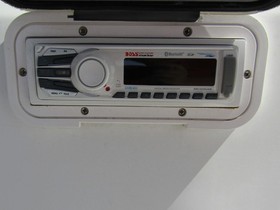 2000 Seaswirl Striper 2100 Dual Console