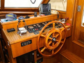 Buy 1991 Lien Hwa Cockpit Sundeck