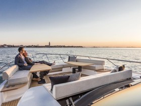 Acheter 2021 Ferretti Yachts 670