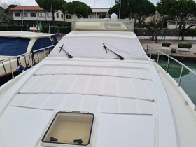 Köpa 2000 Ferretti Yachts 57