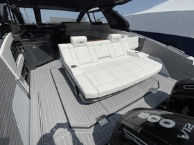 2023 Cruisers Yachts 42 Gls South Beach Outboard na prodej