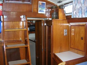 1981 Whitby 42