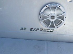 Купить 2017 Regal 32 Express