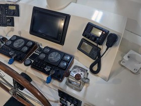 2004 Novatec Cockpit Motor Yacht