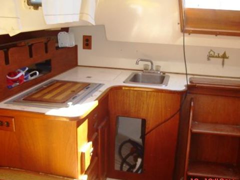 1979 Hunter 30 Sloop