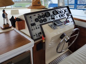 1984 Chris-Craft 410 Commander Yacht