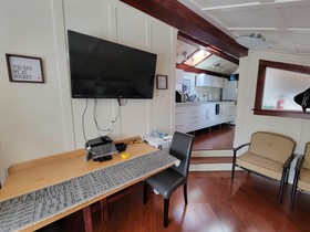 1995 Custom Boathouse