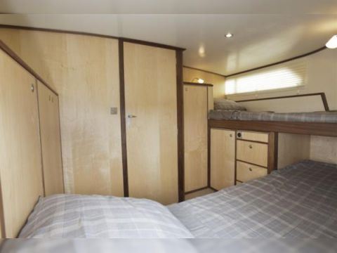 2014 Intercruiser 35 for sale