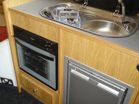 2013 Viking 215