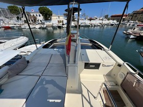 Kupiti 2014 Monte Carlo Yachts Mc5