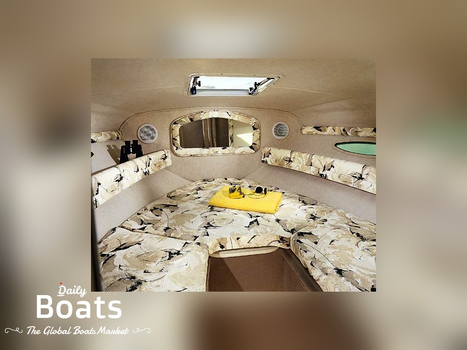 2001 Sea Ray 215 Express Cruiser Cuddy Cabin Kaufen