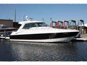 2016 Cruisers Yachts 48 Cantius Low Hours At 327