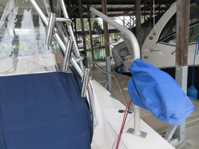 2001 Boston Whaler Conquest на продаж