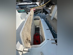 Vegyél 1999 Carver 404 Cockpit Motor Yacht
