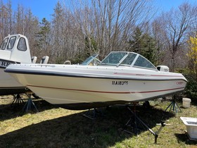 2000 Boston Whaler Ventura 18