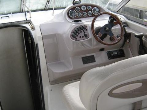 Buy 2000 Regal 2460 Commodore