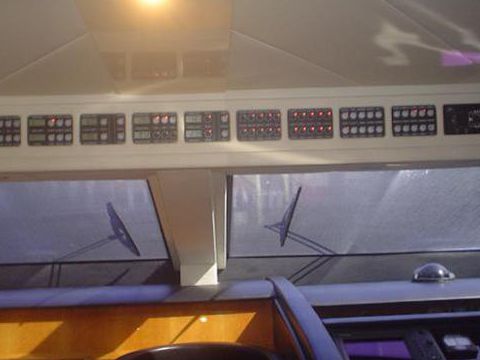 2005 Dominator 68 for sale