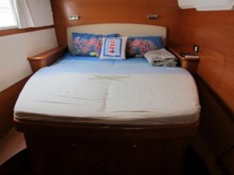 2007 Lagoon 440