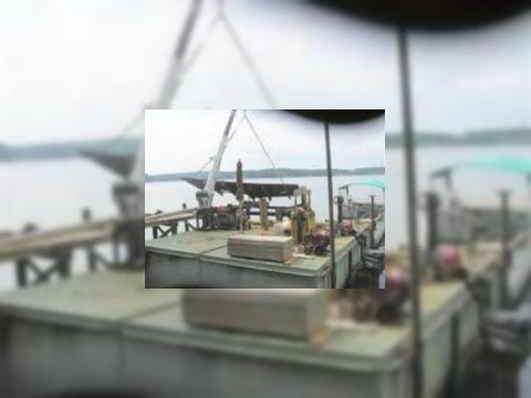 Steel Sectional Barge With Pile Driving Equipment