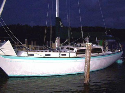 1985 Islander 38C for sale