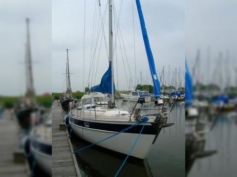 Hallberg Rassy 352