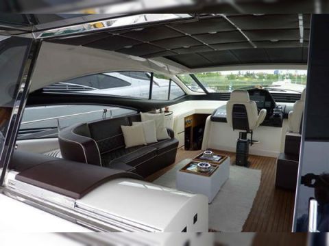 2007 Pershing 62