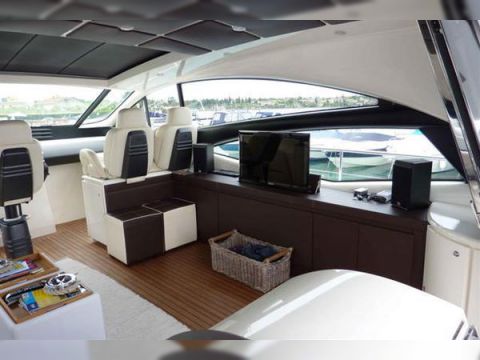 2007 Pershing 62