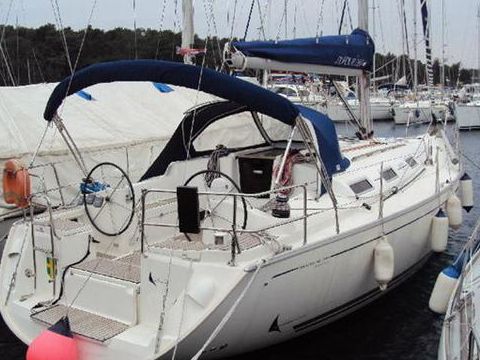Dufour 385