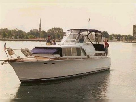 Owens Tahitian Flybridge