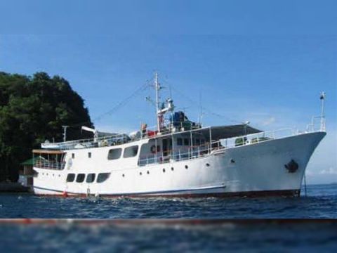  1979 33M Steel Full Service Dive Cruiser /19 Twin Sharing Cabins 1979 33Msteel Full Service Dive Cruiser/19 Twin Cabins