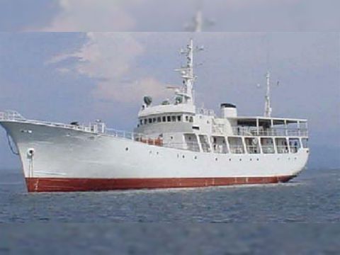 Steel Full Service Dive Cruiser /20 Twin Sharing Cabins Full Service Dive Cruiser/20 Twin Sharing Cabins