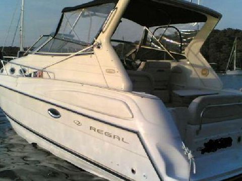1999 Regal 2760 Commodore