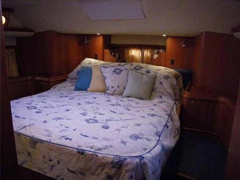 2004 Discovery Yachts 55 for sale. View price, photos and Buy 2004 ...