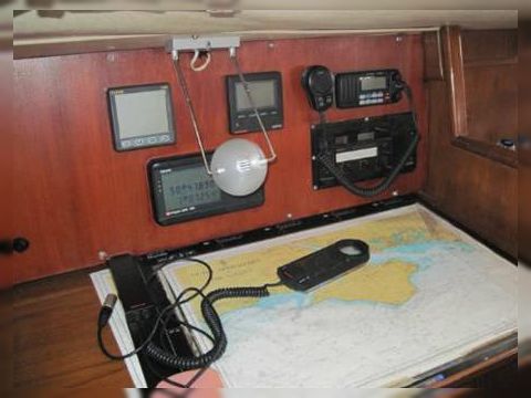 1980 Freedom 35