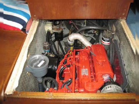 1980 Freedom 35