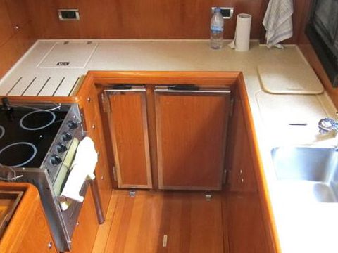 Buy 2005 Moody 64