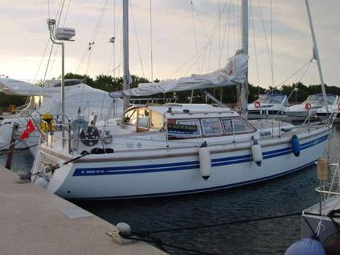 Sirius Yachts 36 Deck Saloon